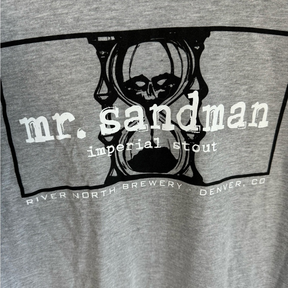 SOLD: Light Gray Short Sleeve Tee with Edgy Skull Design